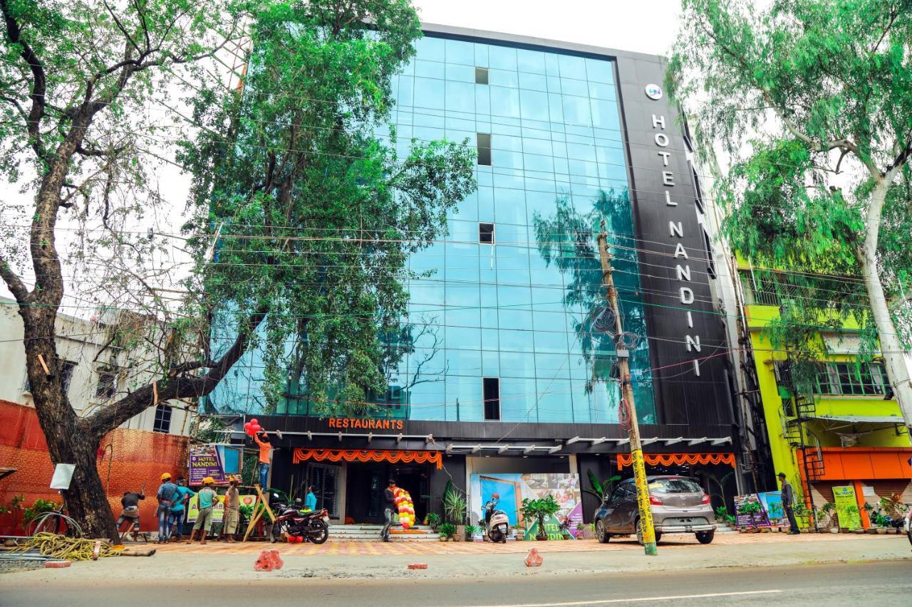 Hotel Nandini Baharampur Ngoại thất bức ảnh