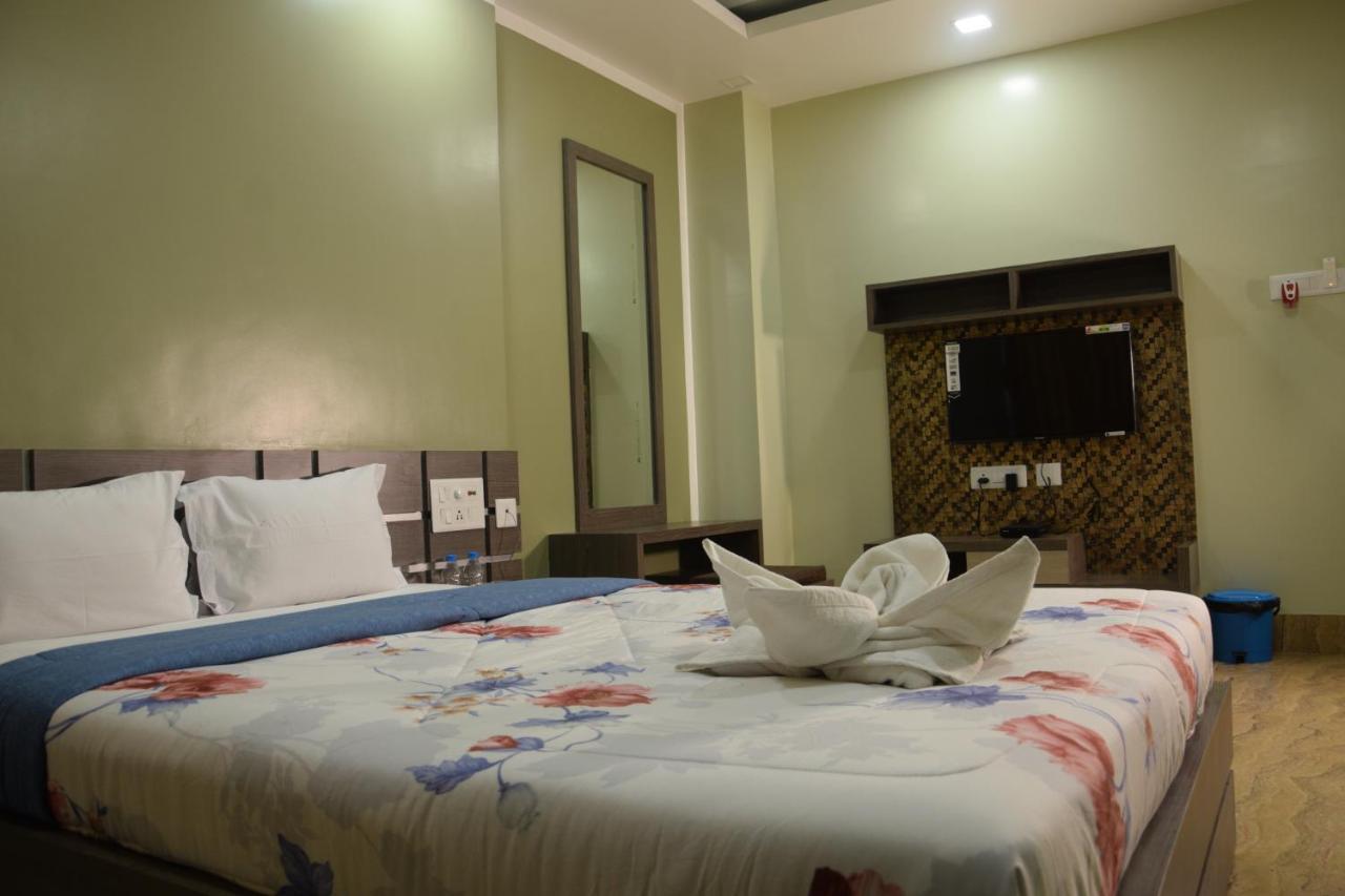 Hotel Nandini Baharampur Ngoại thất bức ảnh